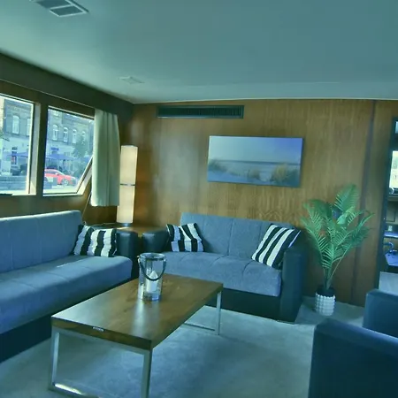 Gaestekabine Auf 22m-motoryacht 弗伦斯堡