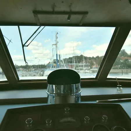 Gaestekabine Auf 22m-motoryacht